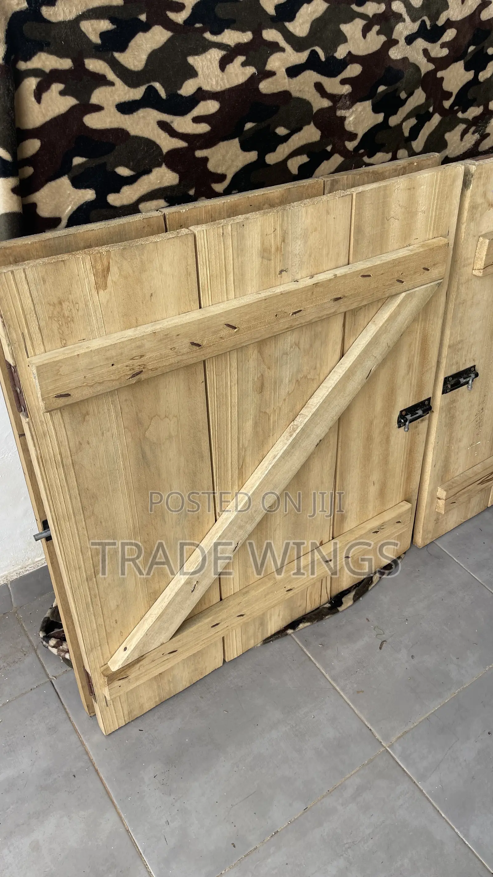 One 6 2.9ft By 2.5ft Wood Windows For Sale
