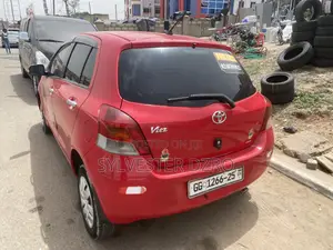 Toyota Vitz 2010 Red