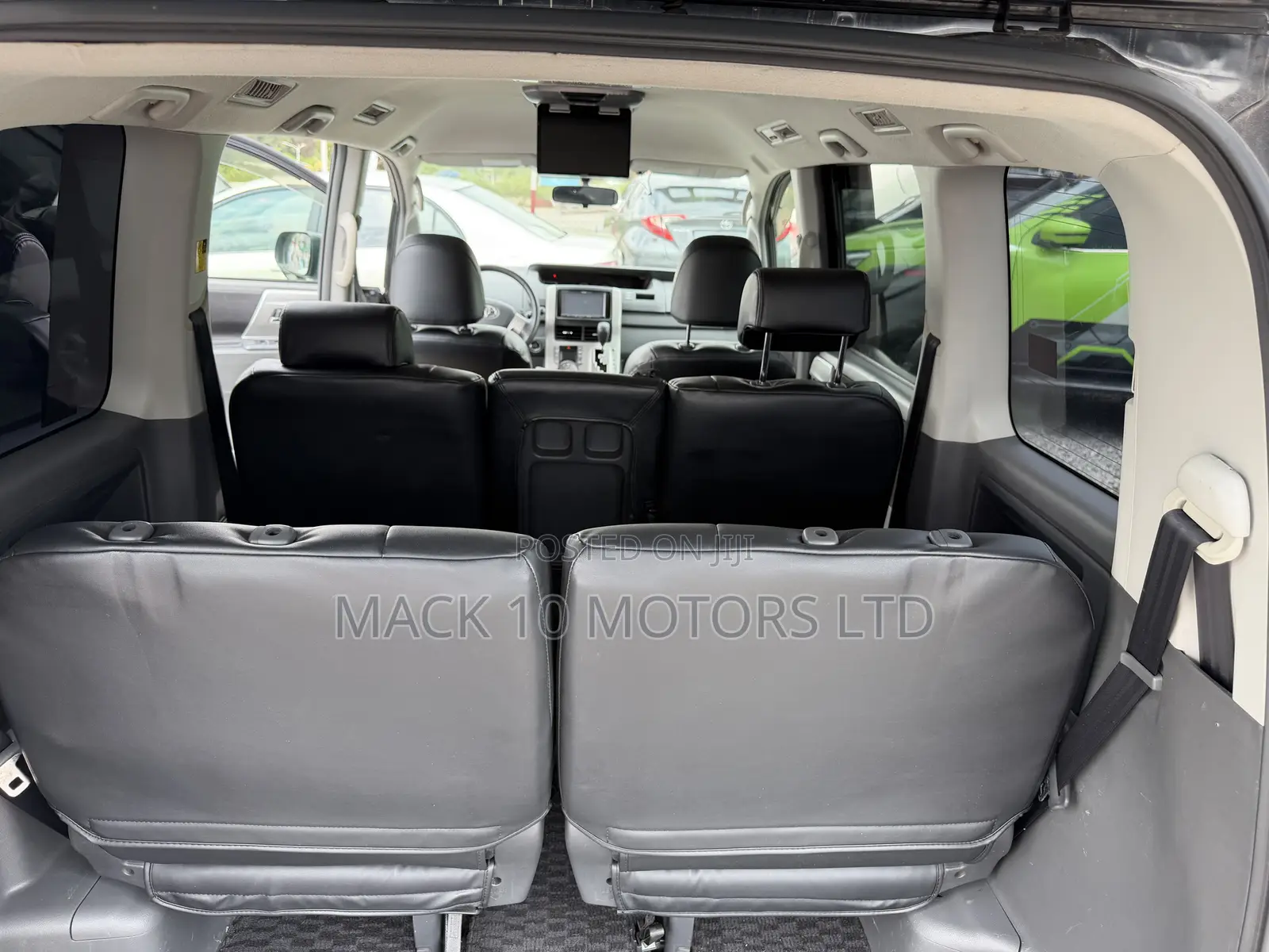 Toyota Voxy 2010 Black
