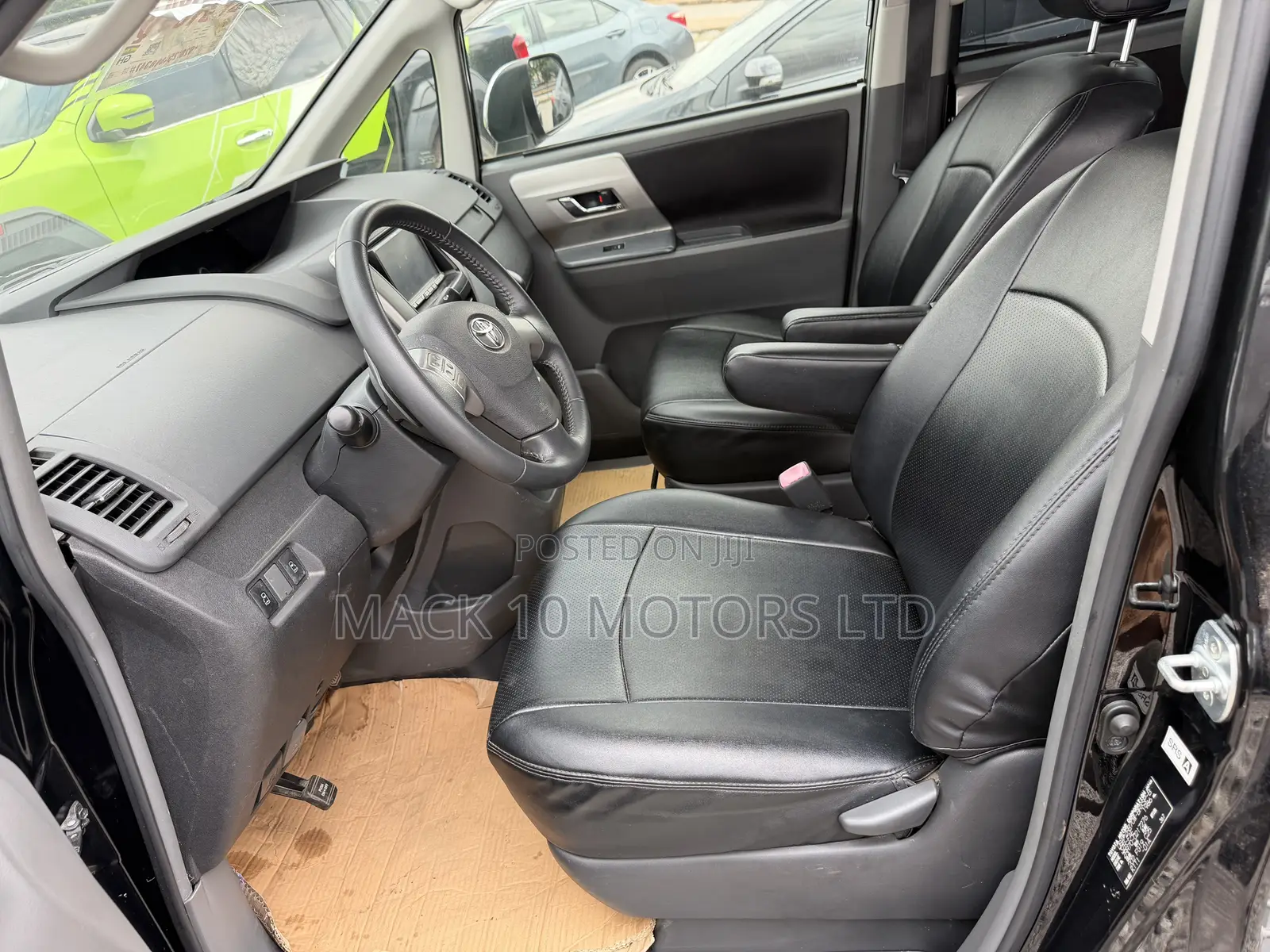 Toyota Voxy 2010 Black