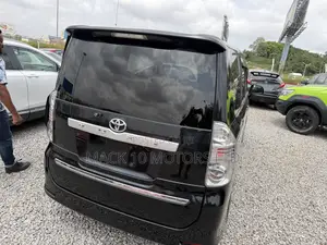 Toyota Voxy 2010 Black