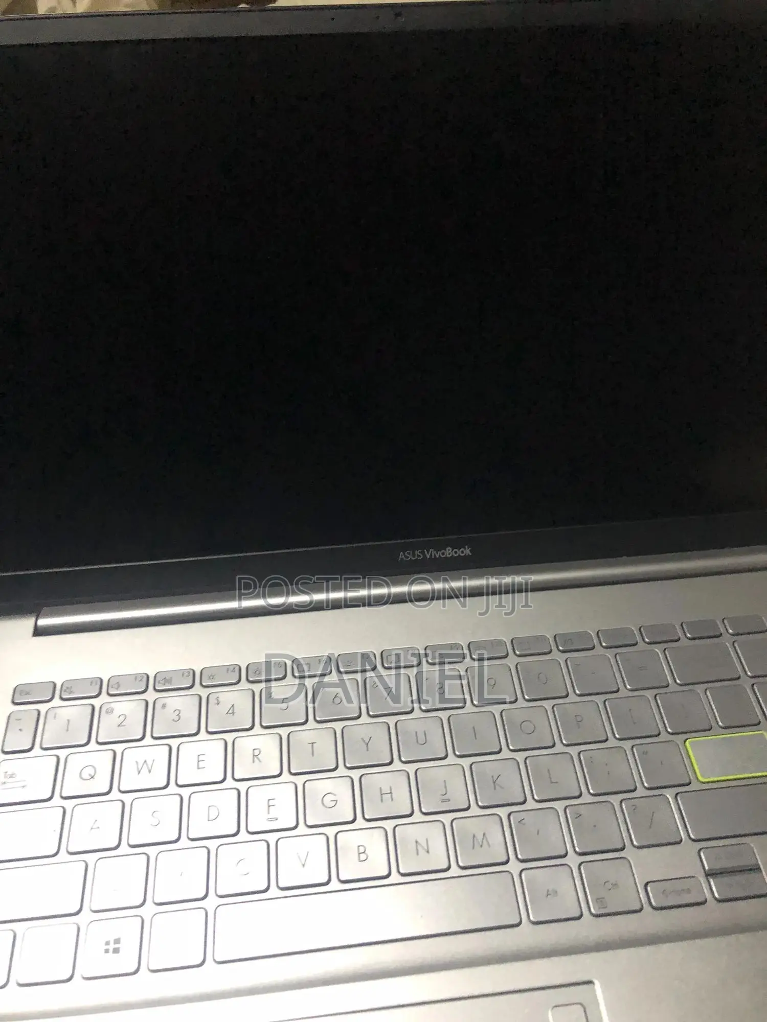 Laptop Asus VivoBook S15 S530UN 16GB Intel Core i7 SSHD+SSD 500GB