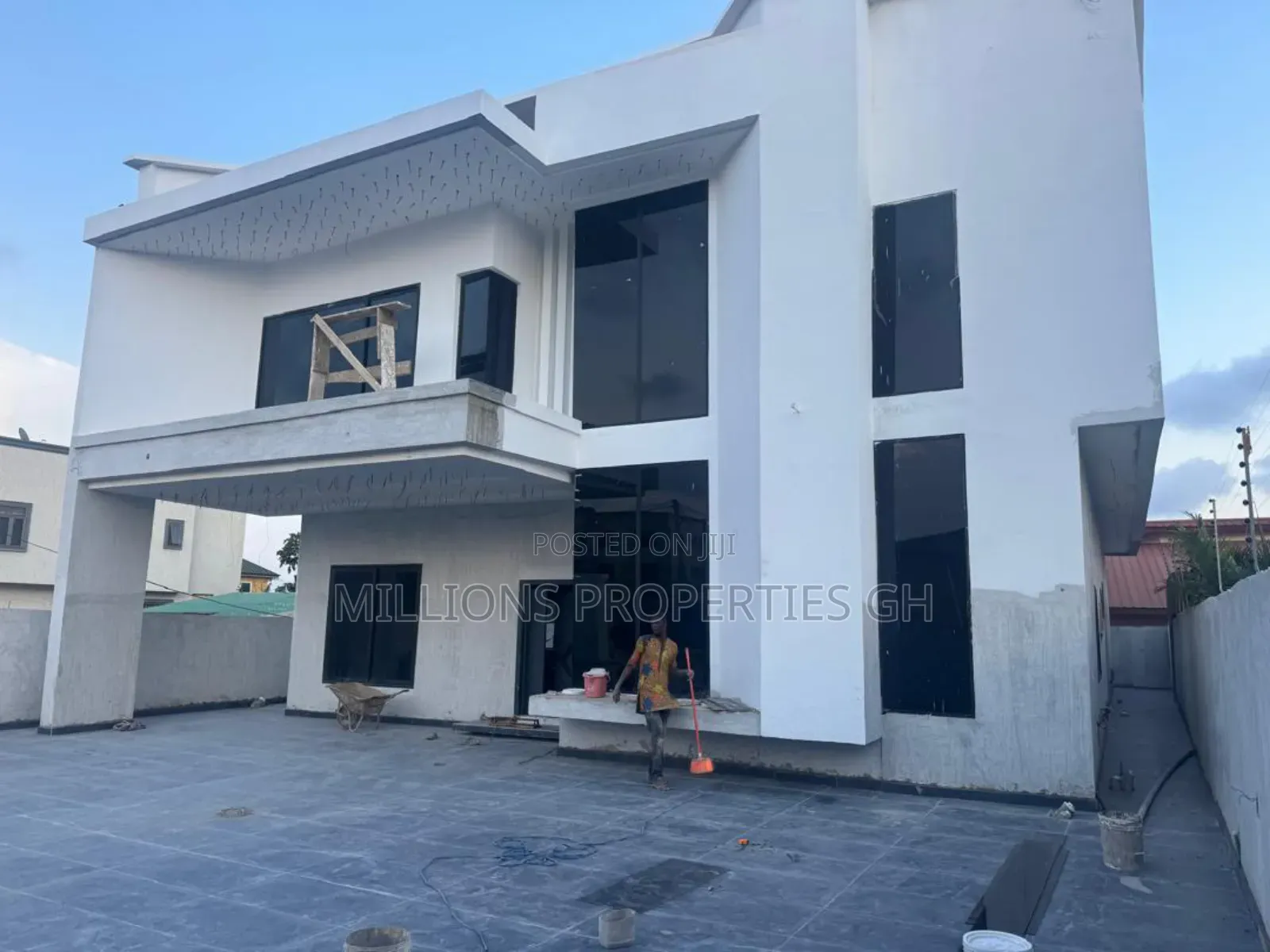 Furnished 4bdrm House in Millions Properties, Kumasi Metropolitan