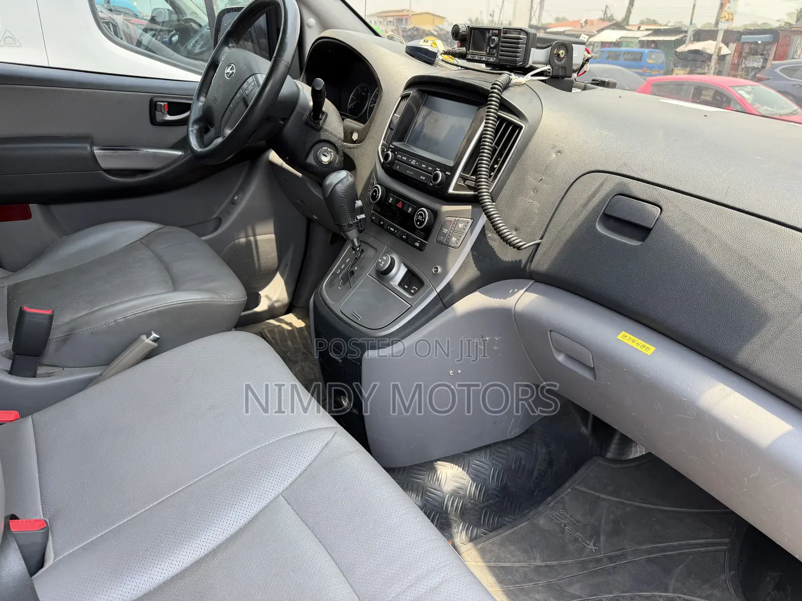 Hyundai Starex 2019 Yellow