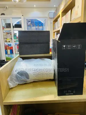 Yaber Y30 Projector