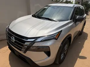 Nissan Rogue S 2024 Silver
