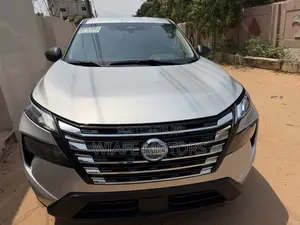 Nissan Rogue S 2024 Silver