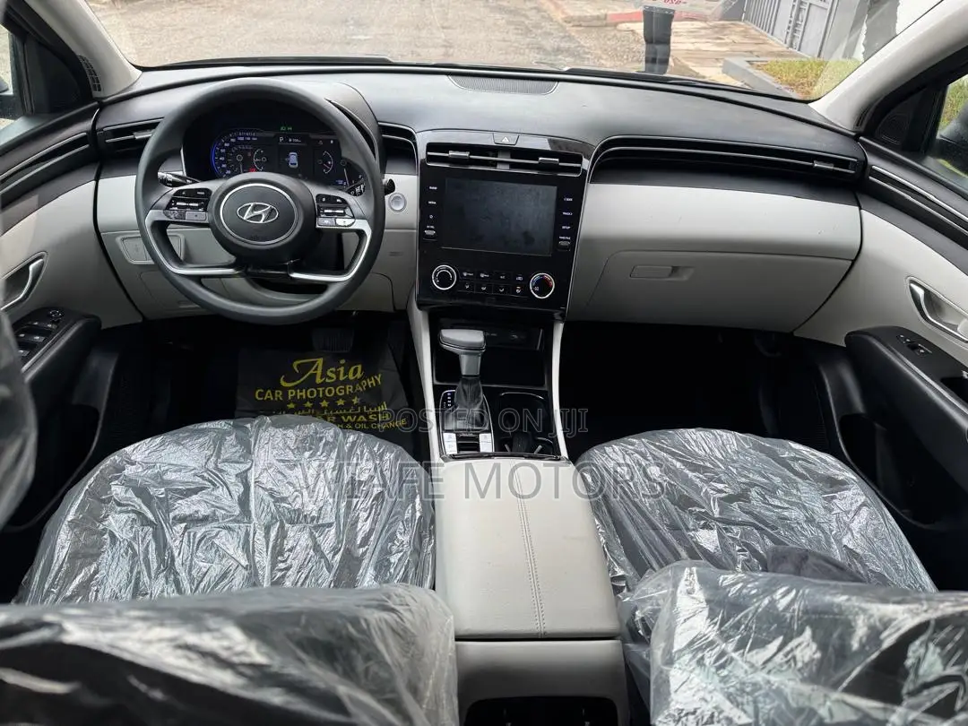 Hyundai Tucson SE 2022 Gray