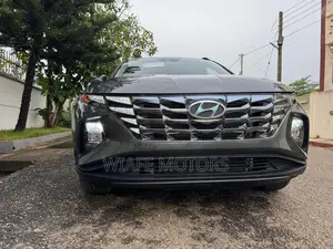 Hyundai Tucson SE 2022 Gray