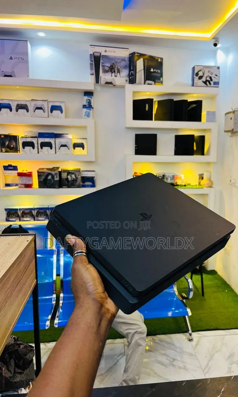 Uk Used Ps4 Slim Console