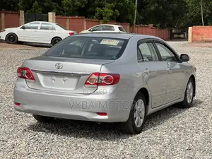 Toyota Corolla 2012 Silver
