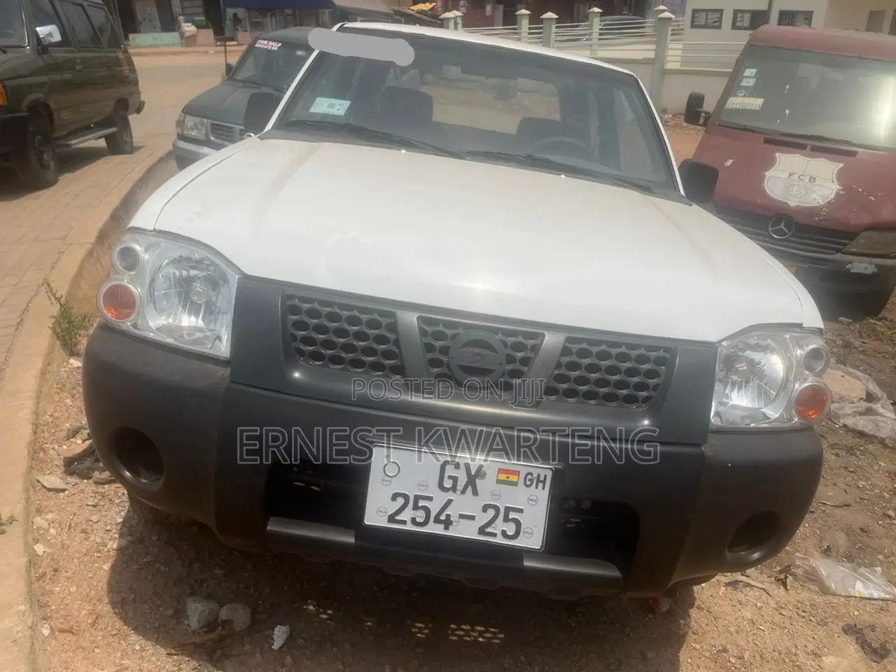 Nissan Hardbody 2016 White