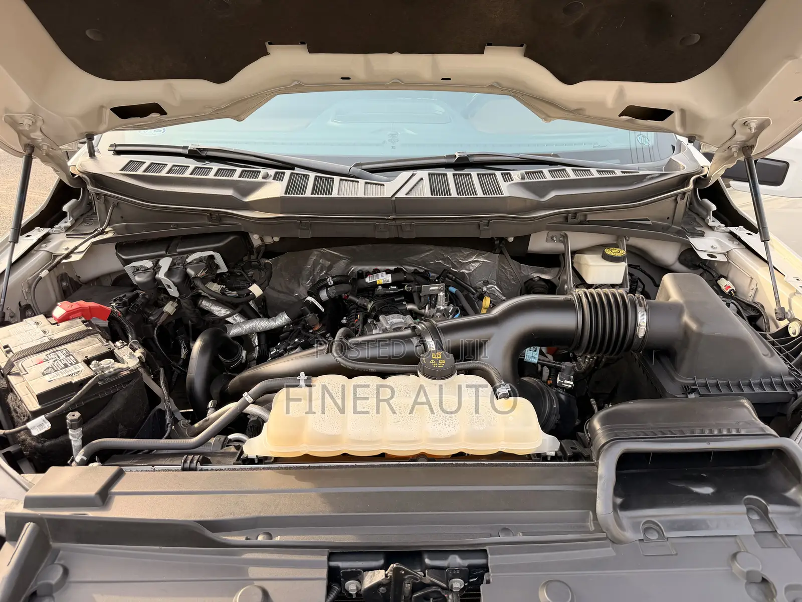 Ford F-150 LARIAT 2023 Gray