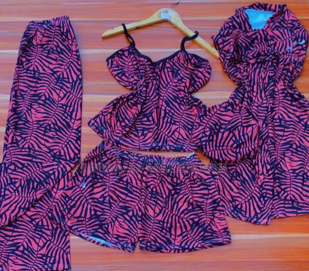 Loungewear/Nightwear