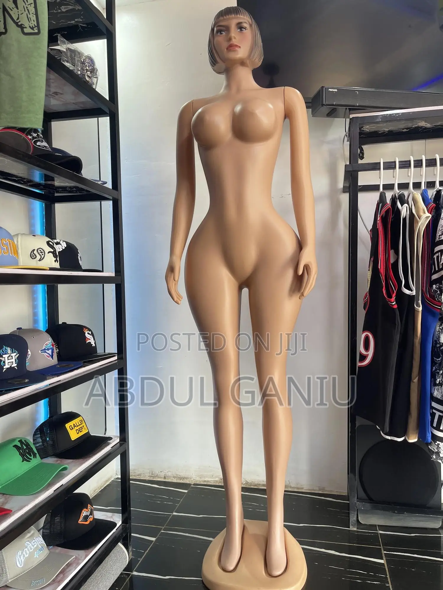 Female Mannequin