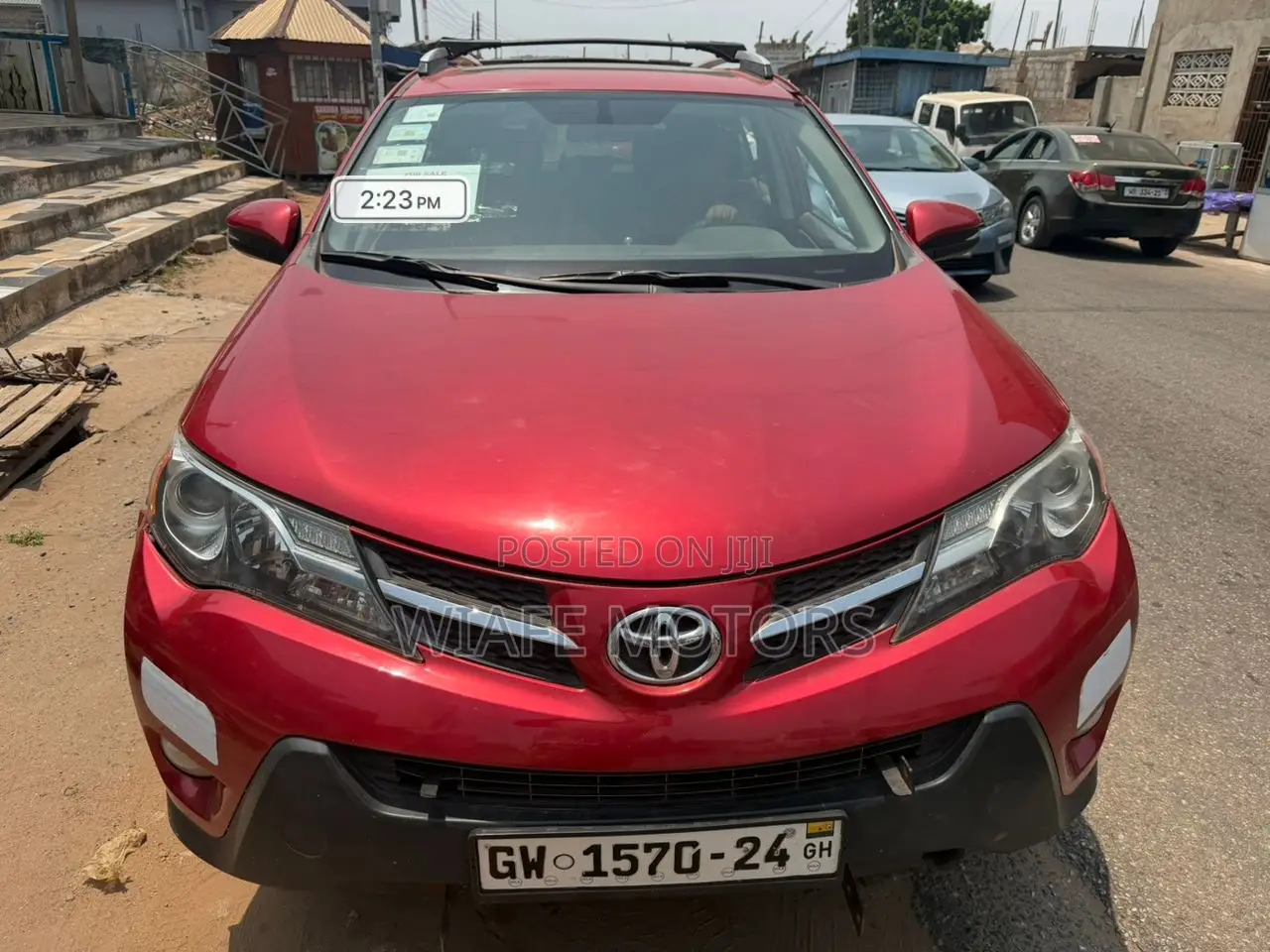 Toyota RAV4 XLE 4dr SUV AWD (2.5L 4cyl 6A) 2015 Red