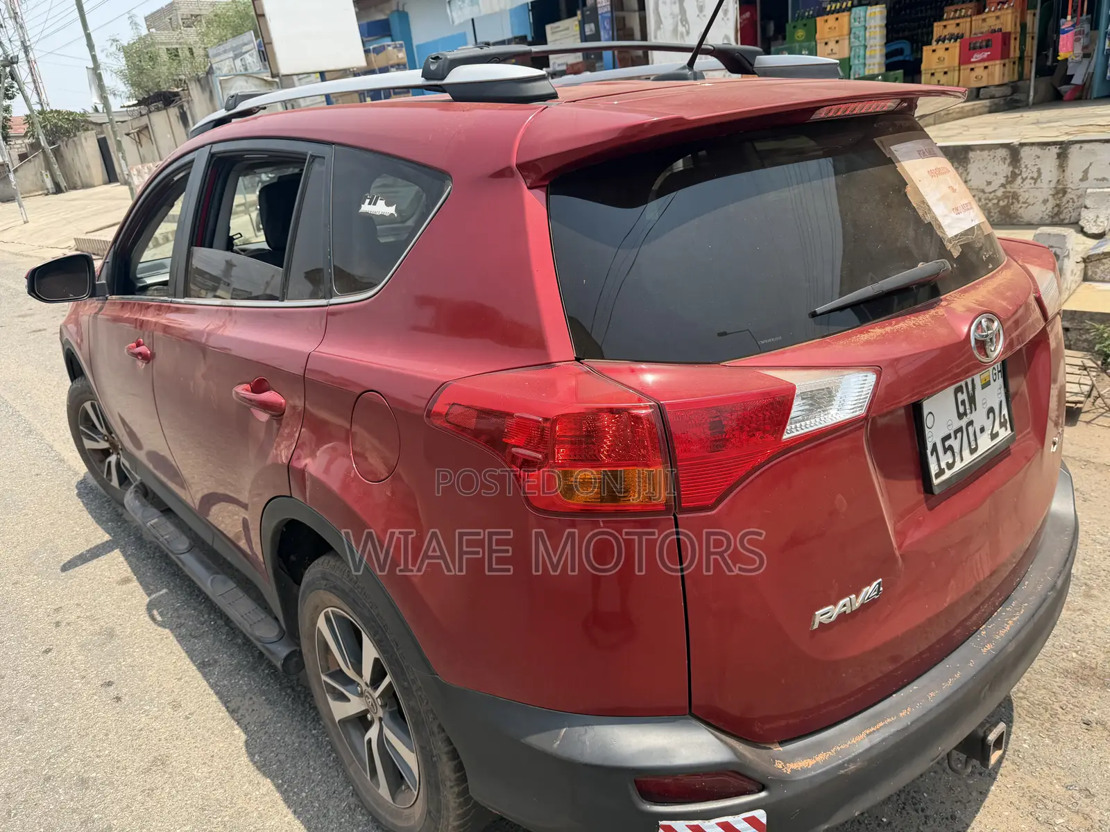 Toyota RAV4 XLE 4dr SUV AWD (2.5L 4cyl 6A) 2015 Red