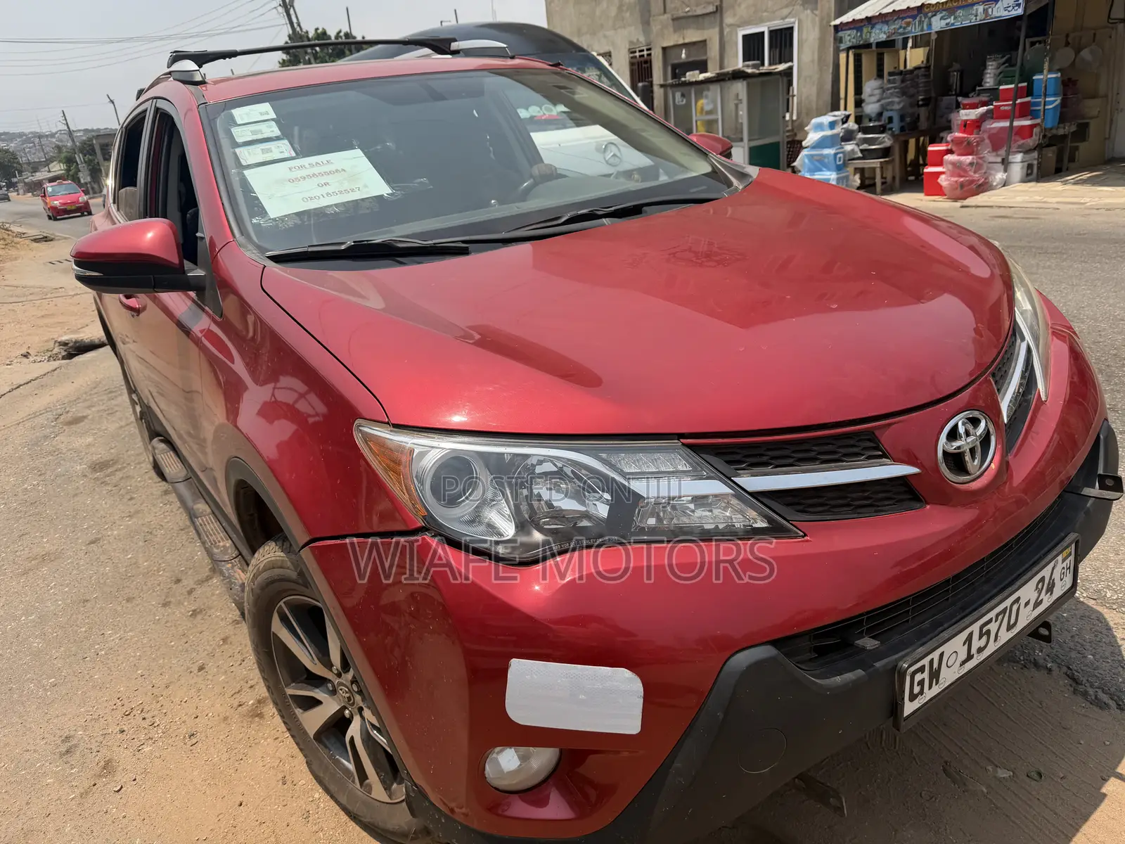Toyota RAV4 XLE 4dr SUV AWD (2.5L 4cyl 6A) 2015 Red
