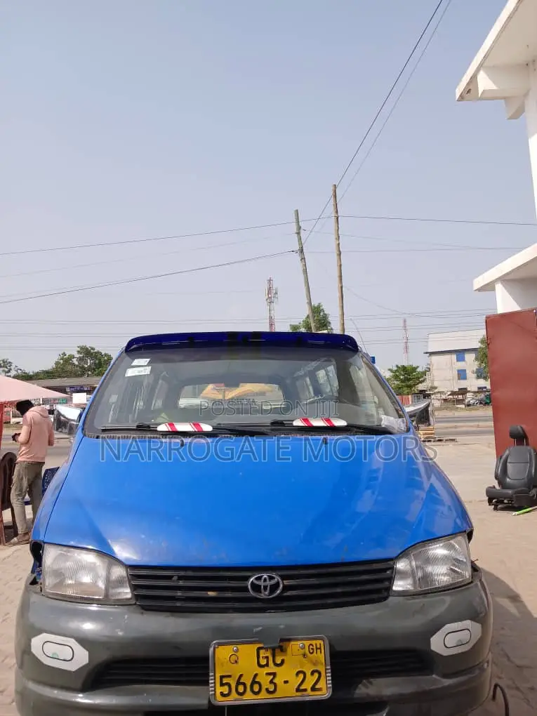 Toyota HiAce 2008 Blue