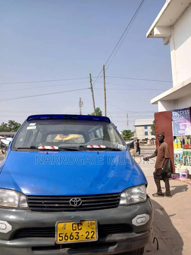 Toyota HiAce 2008 Blue