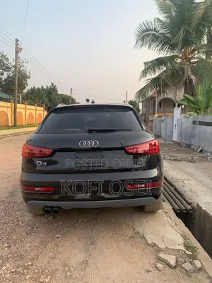 Audi Q3 2018 Matt Black