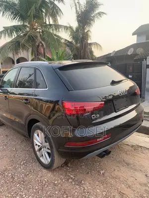 Audi Q3 2018 Matt Black