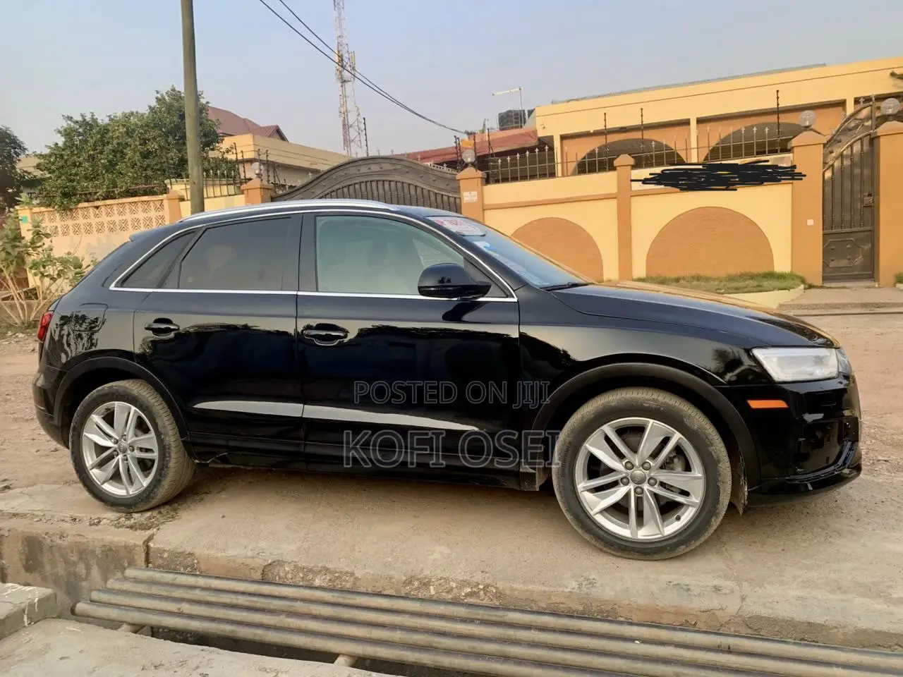 Audi Q3 2018 Matt Black