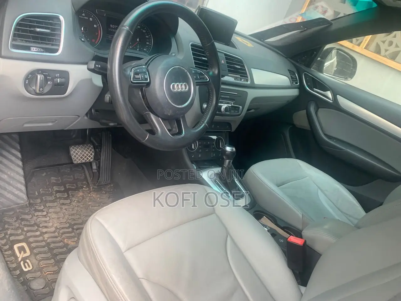 Audi Q3 2018 Matt Black