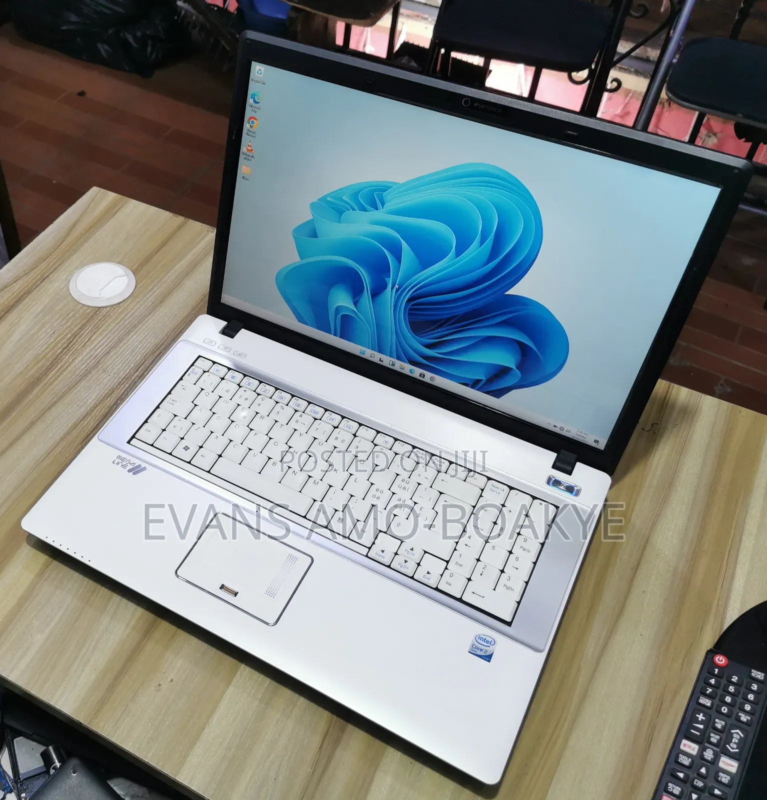Laptop Clevo W370 4GB Intel Core 2 Duo HDD 1T