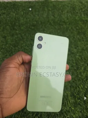 Samsung Galaxy A05 64 GB Green