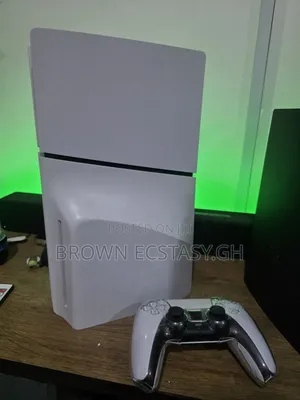 Ps5 Slim ( 3 Games Installed)