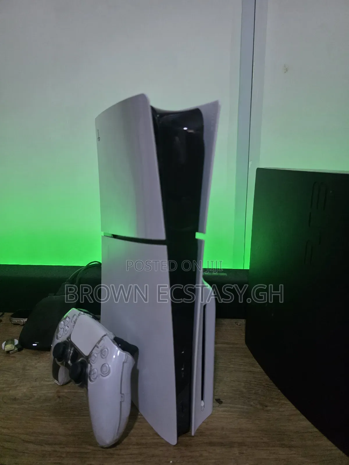 Ps5 Slim ( 3 Games Installed)