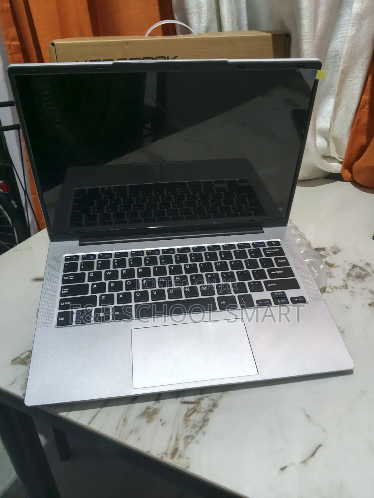 New Laptop 8GB Intel SSD 60GB
