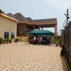 5bdrm House in Kg Franco Properties, Spintex for sale