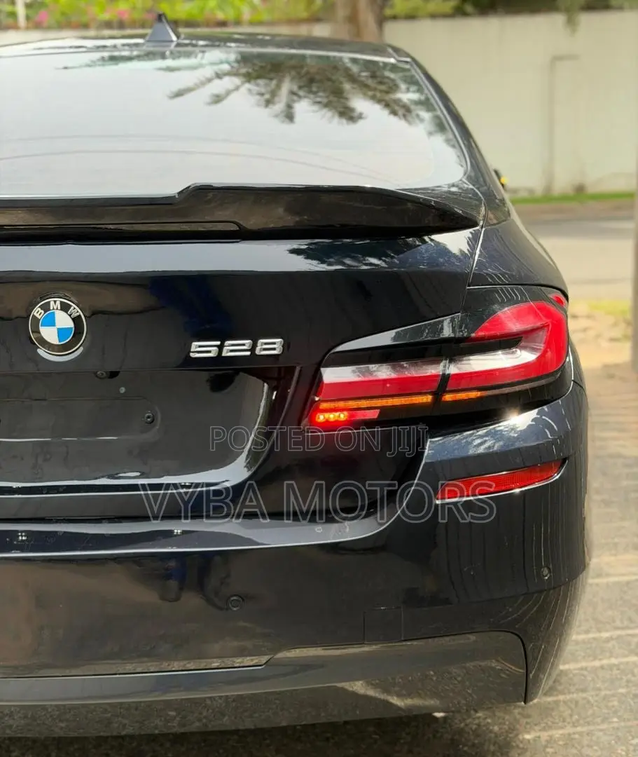 BMW 528i 2015 Black