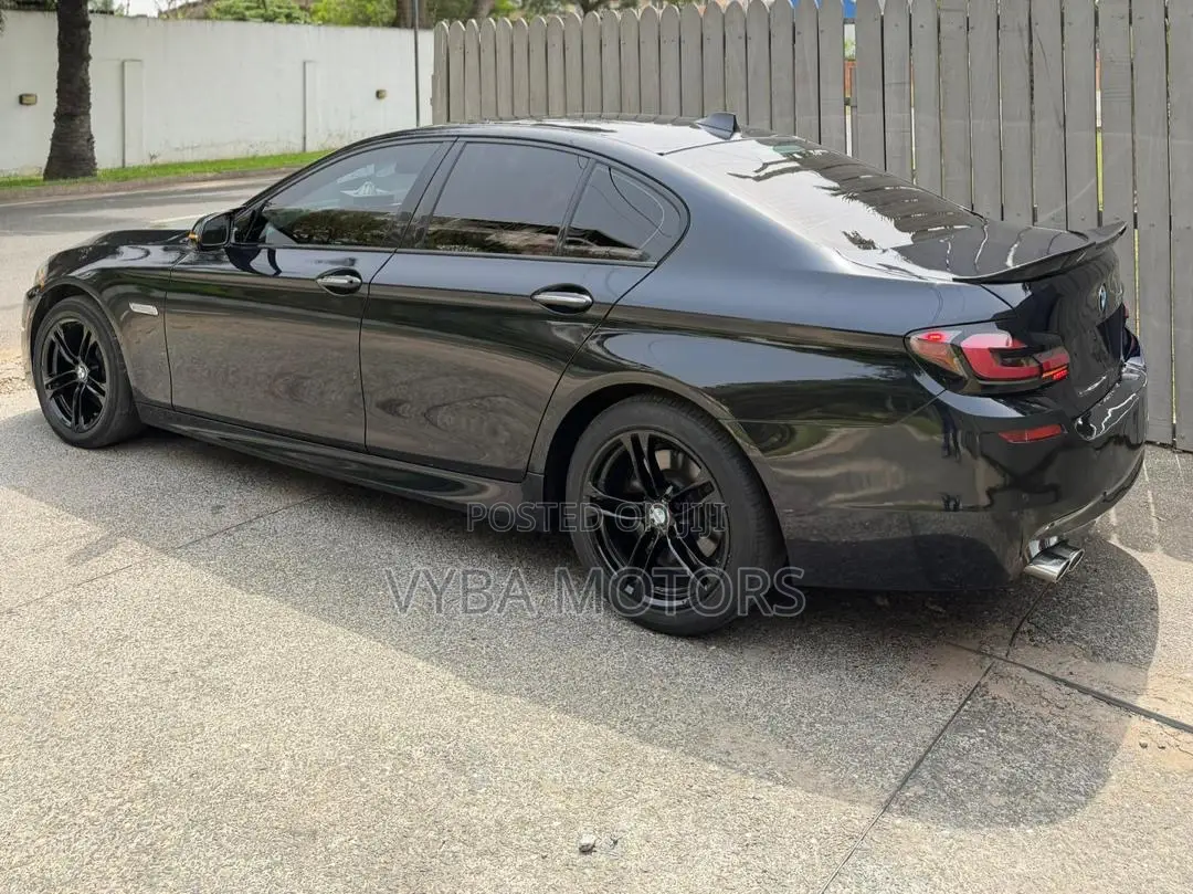 BMW 528i 2015 Black