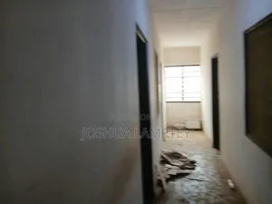 3bdrm House in Bushroad Curve, Teshie for rent