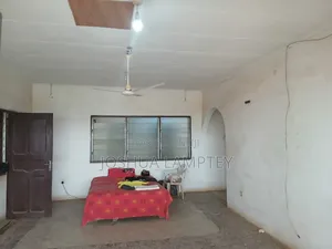 3bdrm House in Bushroad Curve, Teshie for rent