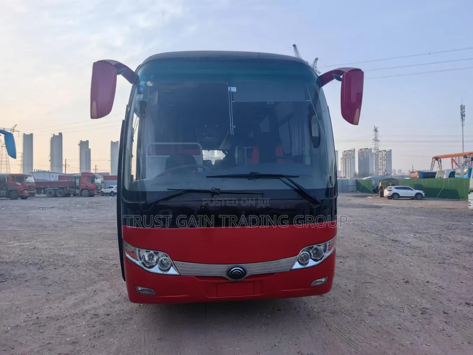 Yutong VIP Bus 2016 Red