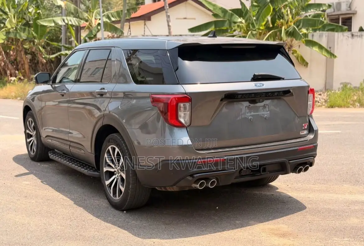 Ford Explorer 2021 Gray
