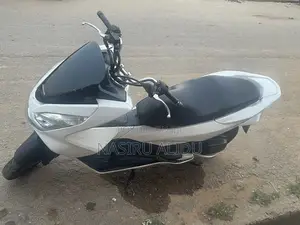 Honda 2022 White