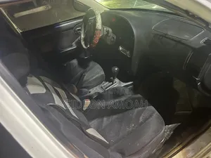 Hyundai Elantra 2003 White