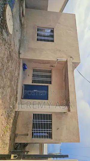 2bdrm House in Pokuase for sale