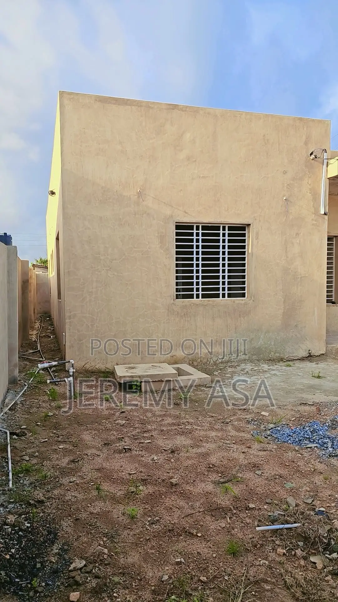 2bdrm House in Pokuase for sale