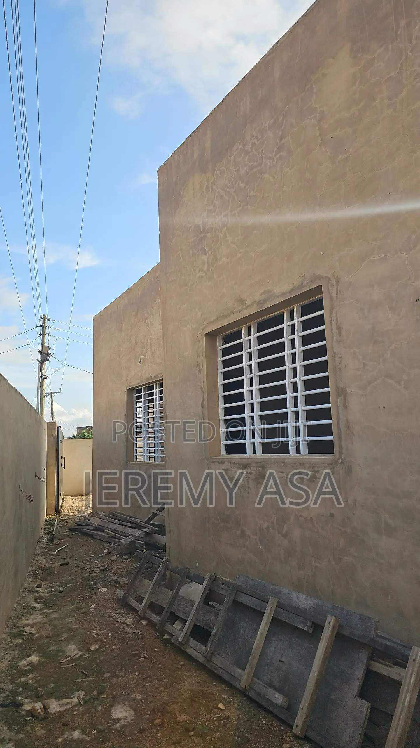 2bdrm House in Pokuase for sale