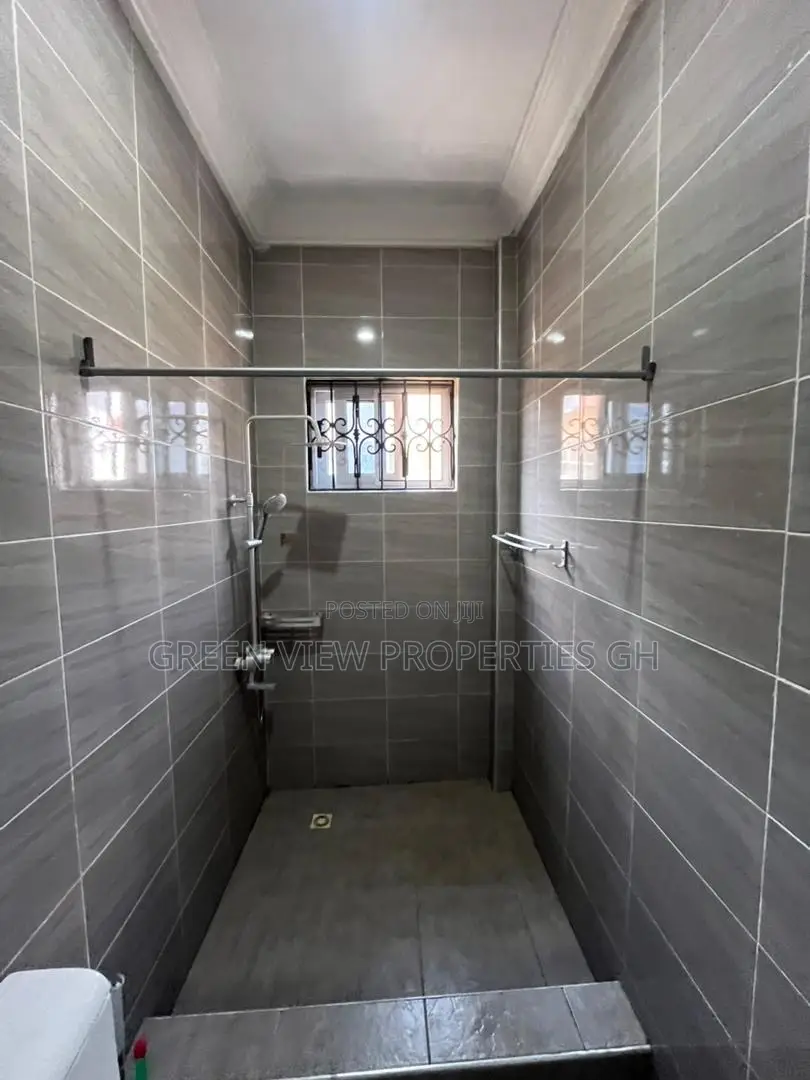 2bdrm Apartment in East Legon for rent