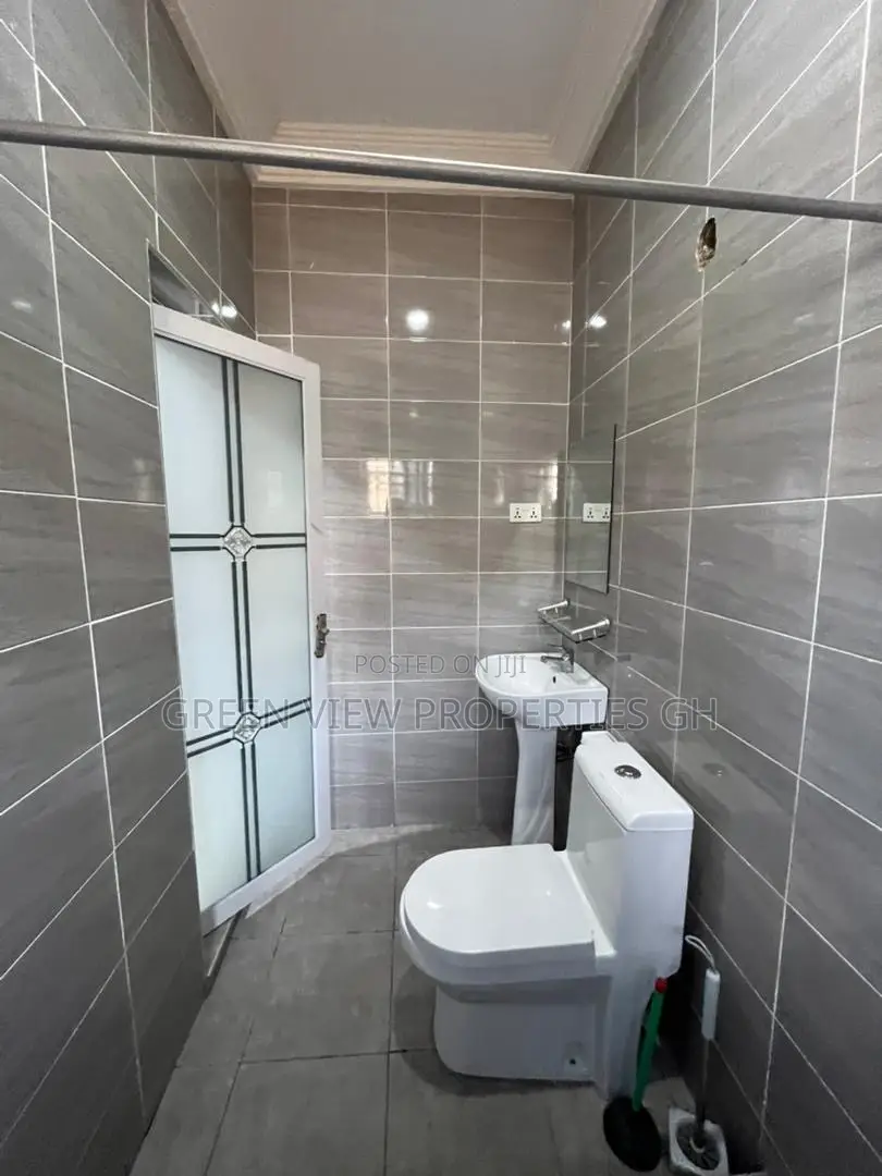 2bdrm Apartment in East Legon for rent