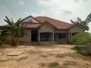 5bdrm House in Abuakwa Sepaase, Kumasi Metropolitan for sale