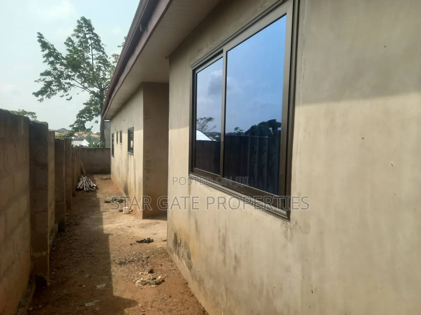 5bdrm House in Abuakwa Sepaase, Kumasi Metropolitan for sale
