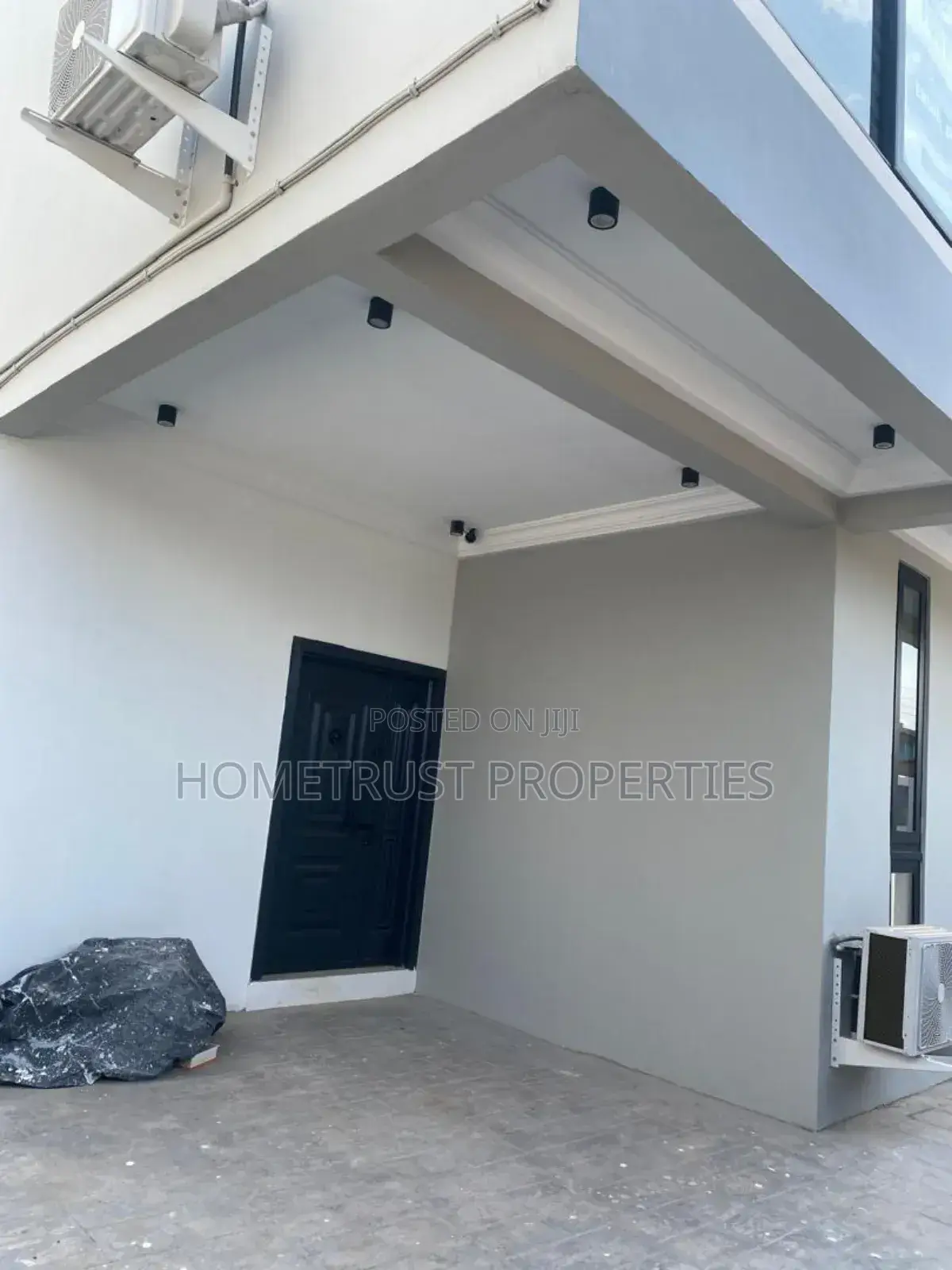 4bdrm Duplex in Oyarifa Ankonam, Owusu Ansah for rent